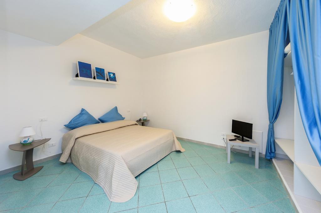 Bed and Breakfast Relais Romildanna Forio di Ischia Camera foto